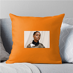 Hollywood Starlet Letitia Wright Pillows Cover