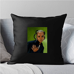 Silver Screen Goddess Letitia Wright Pillows Cover