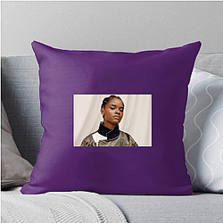Hollywood Starlet Letitia Wright Pillows Cover