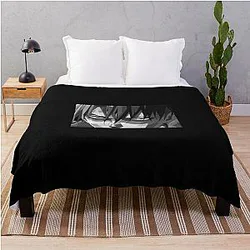 Levi Ackerman Throw Blanket