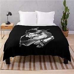 Levi Ackerman Throw Blanket