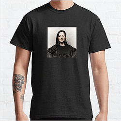 Style Icon Lily Gladstone T-Shirts