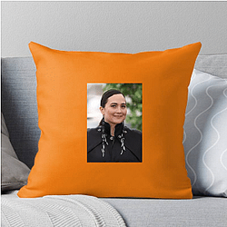 Silver Screen Goddess Lily Gladstone Pillows Cover
