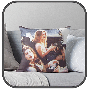 Liv Tyler Pillows Cover