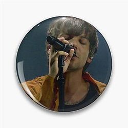 Louis Tomlinson Pin