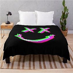 Smiley face Louis Tomlinson throw blanket