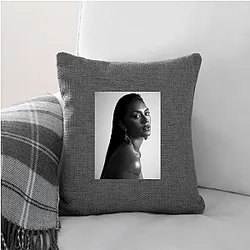 Leading Lady Luciane Buchanan Pillows Cover