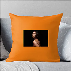 Academy Award Winner Luciane Buchanan Pillows Cover