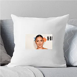 Glamorous Diva Luciane Buchanan Pillows Cover