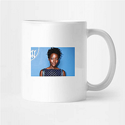 Style Icon Lupita Nyongo Mugs
