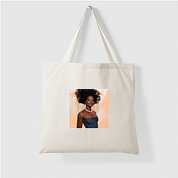 Red Carpet Queen Lupita Nyongo Bags