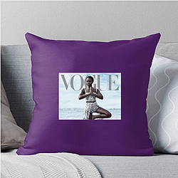 Academy Award Winner Lupita Nyongo Pillows Cover