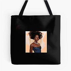 Red Carpet Queen Lupita Nyongo Bags