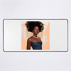 Red Carpet Queen Lupita Nyongo Mouse Pads