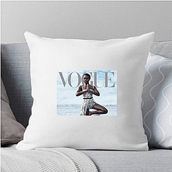 Academy Award Winner Lupita Nyongo Pillows Cover