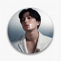 Versatile Actor Mackenyu Pins