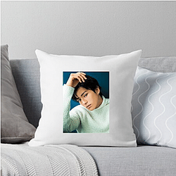 Silver Screen Hero Mackenyu Pillows Cover
