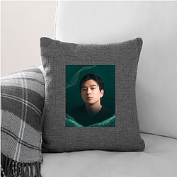 Hollywood Hunk Mackenyu Pillows Cover