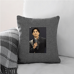 Leading Man Mackenyu Pillows Cover