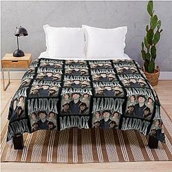 Maddox Batson Singer 2025 Throw Blanket