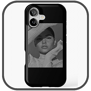 Madelyn Cline Cases