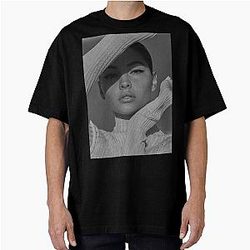 Madelyn Cline Oversized T-Shirt