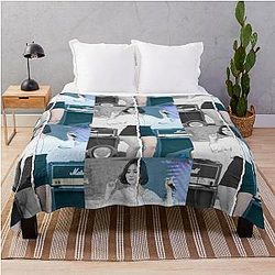 MAMAMOO Hwasa Divided Photo Throw Blanket