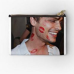 Matthew Gray Gubler Kisses Pouch