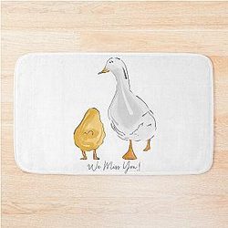 Matthew Perry, RIP - Chick and Duck misses you Bath Mat