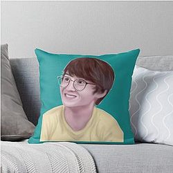 michael reeves fan artist throw pillow