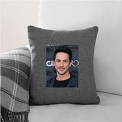 Hollywood Hunk Michael Trevino Pillows Cover