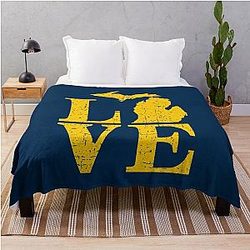 Love Michigan Vintage Wolverine State Throw Blanket