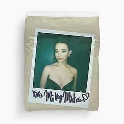 Mikey Madison Signed Duvet Cover