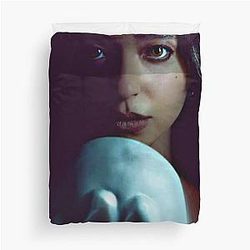 Mikey Madison Amber Duvet Cover