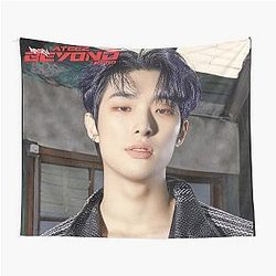 Ateez Mingi Tapestry