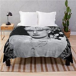 Mingi ATEEZ Throw Blanket