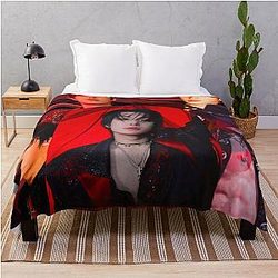 ATEEZ Mingi - In Your Fantasy Era Throw Blanket