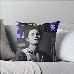Kim Mingyu (Seventeen) Throw Pillow