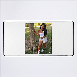 Miracle Watts is a CEO Miracle Watts Mouse Pads