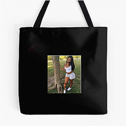 Miracle Watts is a CEO Miracle Watts Bags