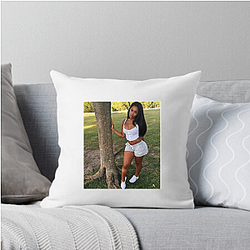 Miracle Watts is a CEO Miracle Watts Pillows Cover