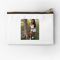 Miracle Watts is a CEO Miracle Watts Zipper Pouches