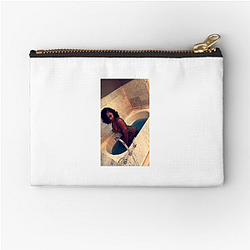Miracle Watts has a big following Miracle Watts Zipper Pouches