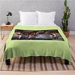 Dunphy Family Dancing Modern Throw Blanket