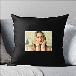 Morfydd Clark Merchandise Morfydd Clark Pillows Cover