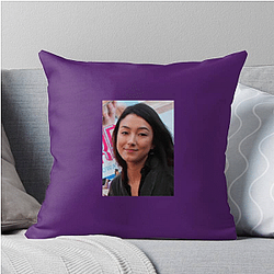 Natasha Liu Bordizzo Merchandise Natasha Liu Bordizzo Pillows Cover