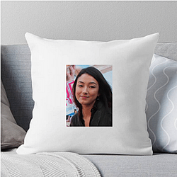 Natasha Liu Bordizzo Merchandise Natasha Liu Bordizzo Pillows Cover