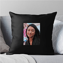Natasha Liu Bordizzo Merchandise Natasha Liu Bordizzo Pillows Cover