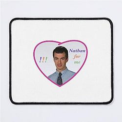 私は大好き Nathan for You マウスパッド