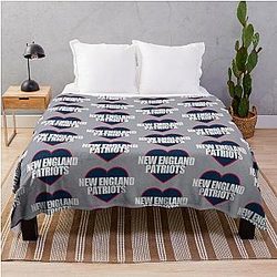 New England Patriots Heart Throw Blanket